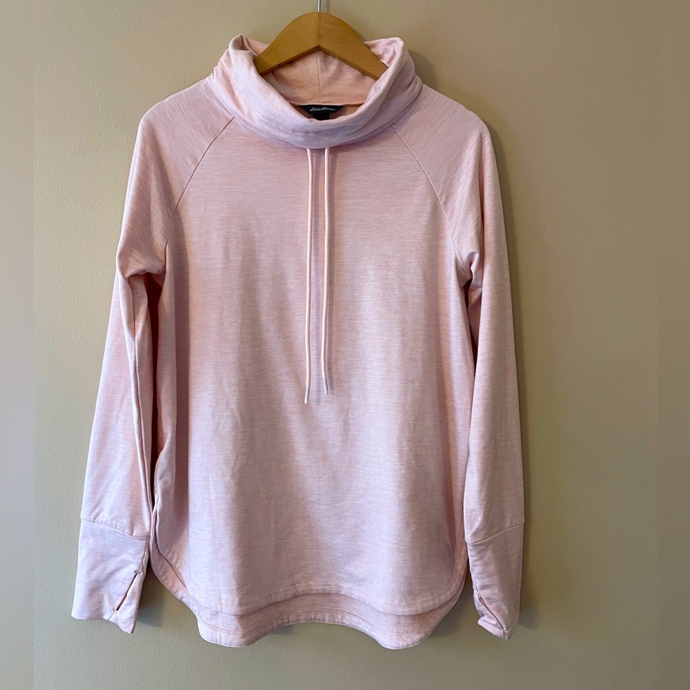 Eddie Bauer Pullover Size Medium in Excellent Condition